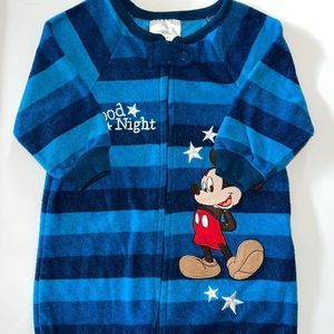 🛍Cute Little Boys Mickey Mouse Pajamas size 3-6 months